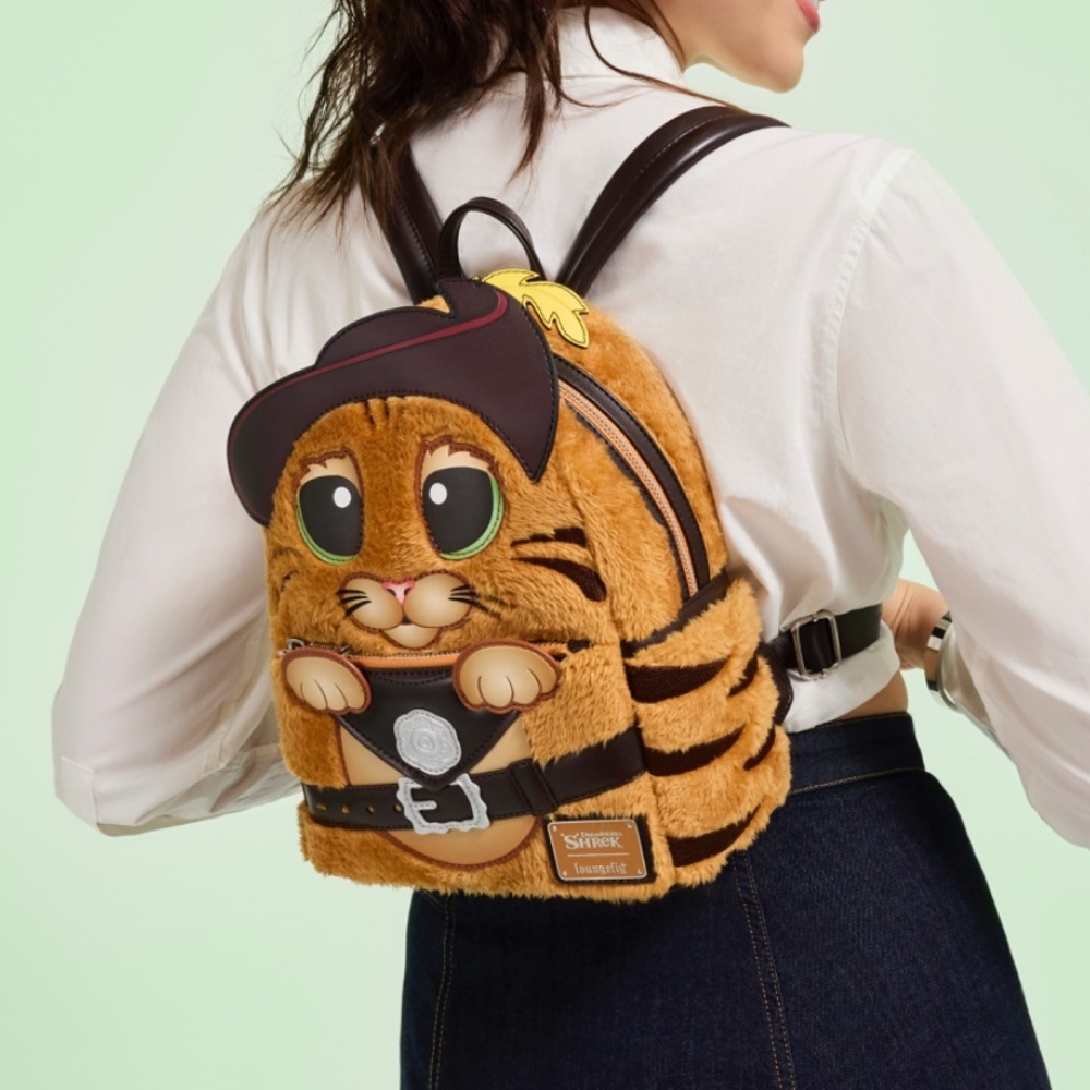 LOUNGEFLY Dreamworks Shrek PUSS IN BOOTS Cosplay Mini Backpack PERFECT!‎ NWT